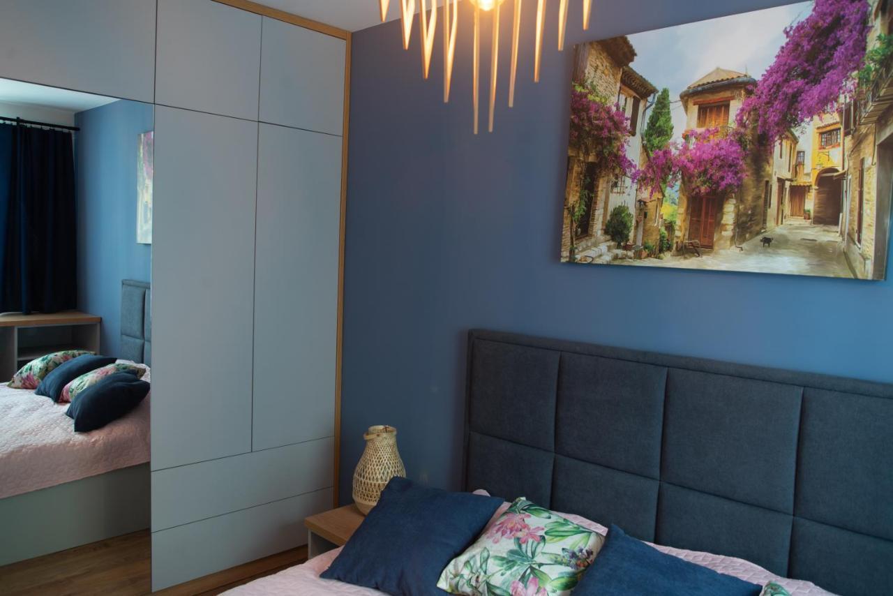 Apartament Niebieski - Okrzei Кельце Екстер'єр фото